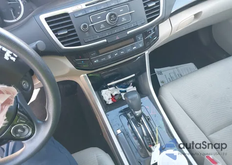 2017 Honda Accord Lx z USA, uszkodzony, nr VIN 1HGCR2F3XHA140774